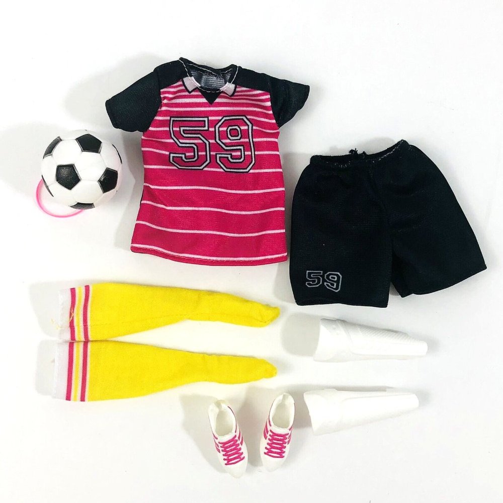 Barbie Made to Move Doll Soccer Player Outfit Clothes Cleats Accessories Ball